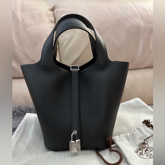Hermes Handbags - 🇫🇷SOLD❤️0️⃣HERMÈS PICOTIN 18